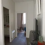 Au Coeur De La Petite Cite De Caractere