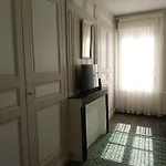 Au Coeur De La Petite Cite De Caractere Sézanne