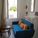 Au Coeur De La Petite Cite De Caractere Διαμέρισμα