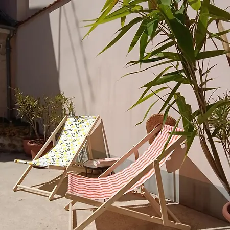 Au Coeur De La Petite Cite De Caractere